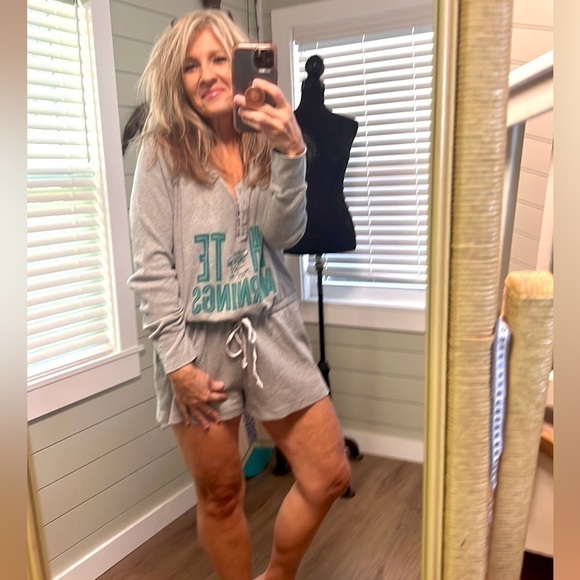 Vintage Sesame Street “I Hate Mornings” Gray Thermal Waffle Romper EUC Size L - Picture 2 of 11